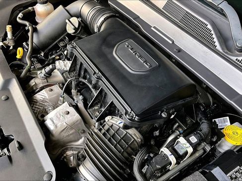 Used 2024 Jeep Compass Latitude image 31