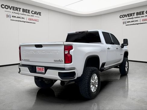 Used 2021 Chevrolet Silverado 2500 High Country w/ Z71 Off-Road Package image 9
