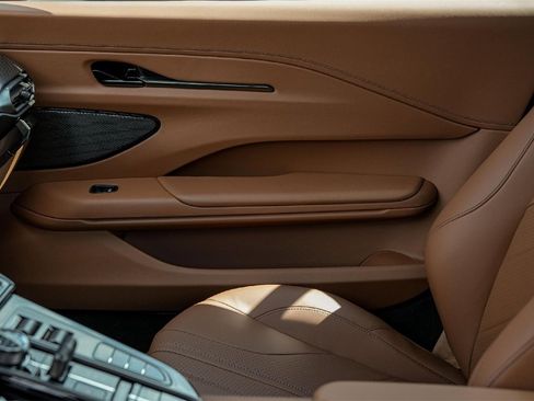 New 2025 Aston Martin V8 Vantage Coupe image 20