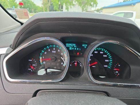 Used 2011 Chevrolet Traverse LT w/ LPO, 'HIT The Road' Package FWD image 20