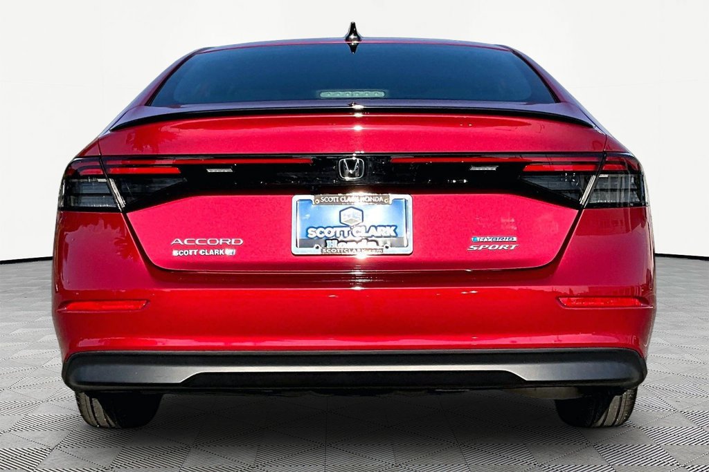 Used 2024 Honda Accord Sport image 7