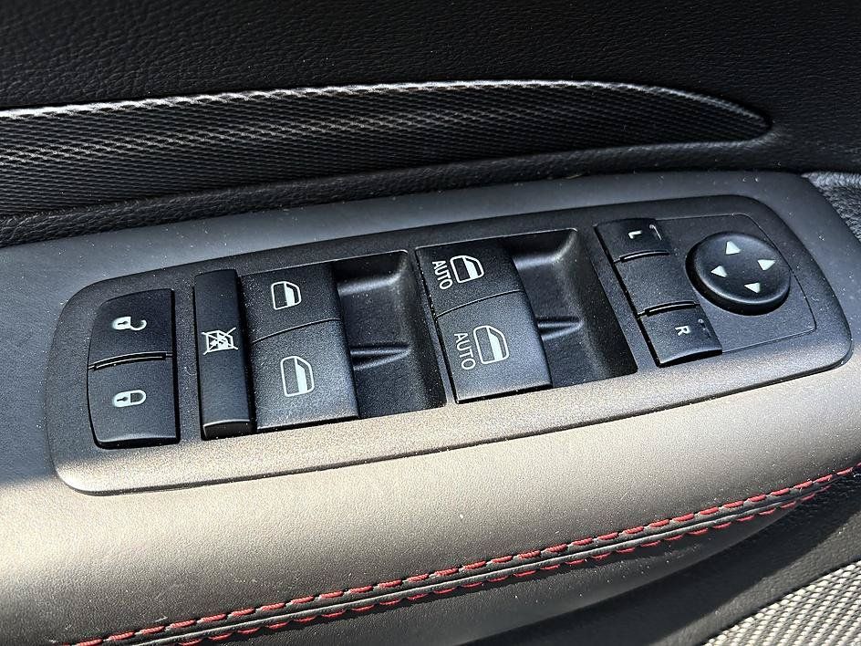 Used 2023 Dodge Durango R/T AWD/4WD image 16