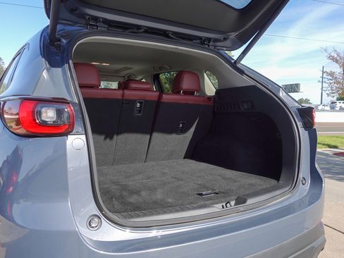 Used 2023 MAZDA CX-5 Carbon Edition image 24