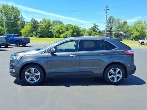 Used 2019 Ford Edge SEL w/ Equipment Group 201A AWD/4WD image 2
