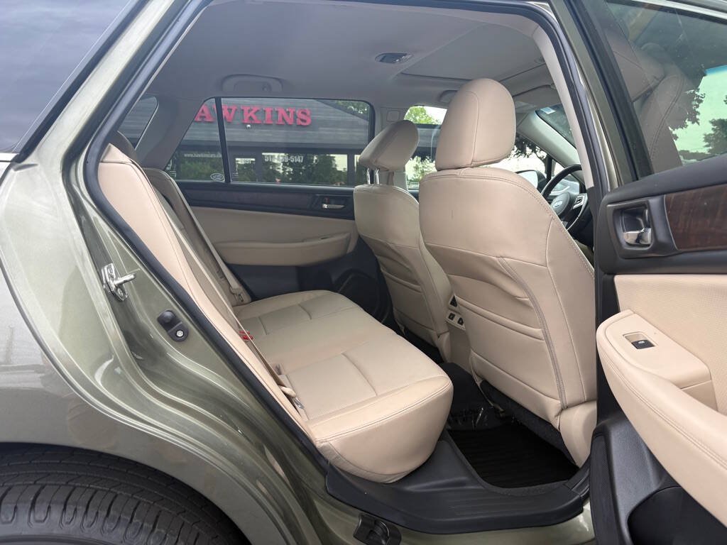Used 2017 Subaru Outback 2.5i Limited AWD/4WD image 18