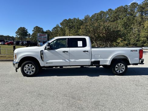 Used 2024 Ford F250 XLT image 8