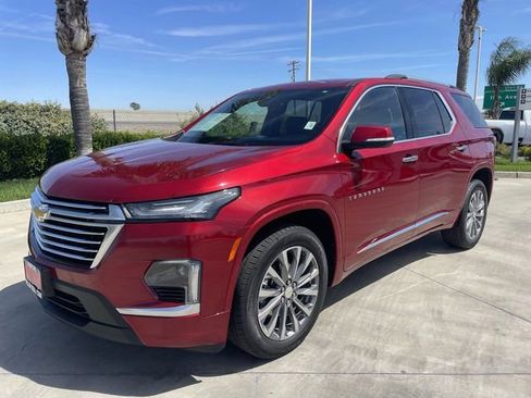 Used 2023 Chevrolet Traverse Premier image 4