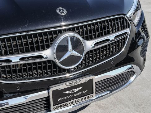 Used 2023 Mercedes-Benz GLC 300 image 11