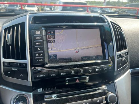 Used 2015 Toyota Land Cruiser AWD/4WD image 17