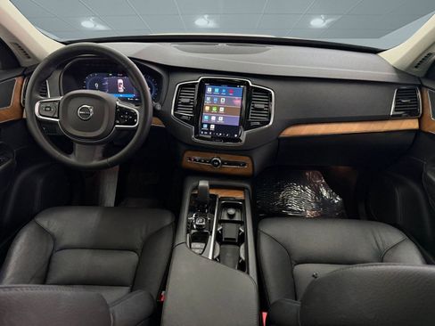 Used 2025 Volvo XC90 B6 Plus image 14