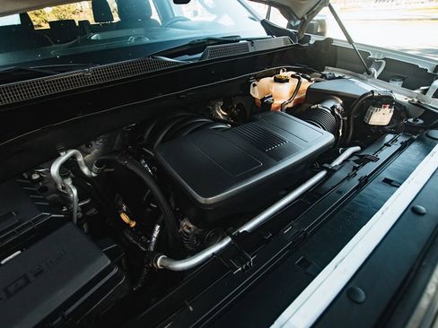 Used 2020 Chevrolet Silverado 1500 LT w/ All-Star Edition image 34