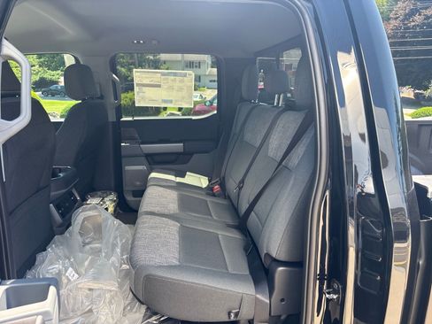 New 2026 Ford F250 XLT w/ XLT Premium Package AWD/4WD image 16