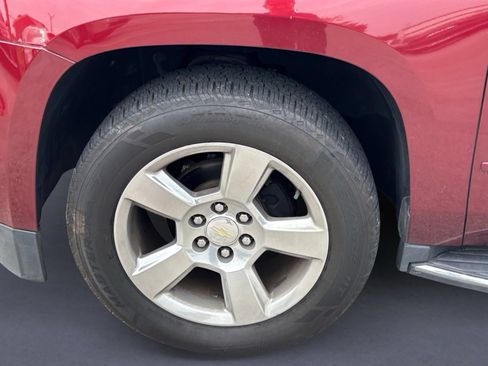 Used 2020 Chevrolet Suburban Premier RWD image 6