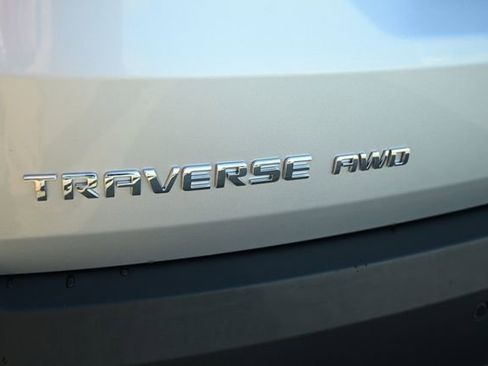 Used 2020 Chevrolet Traverse LT w/ LT Premium Package image 10