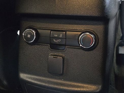 Used 2018 Ford Explorer Sport image 9