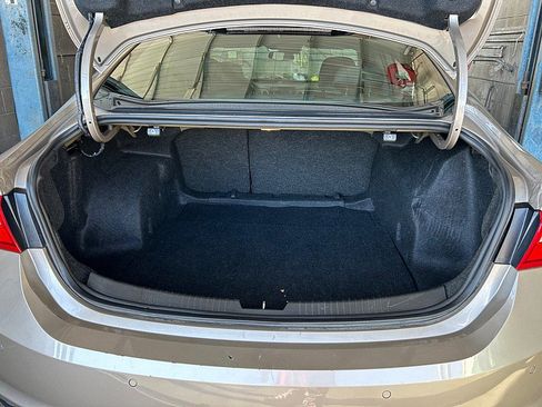 Used 2024 Chevrolet Malibu LT image 18