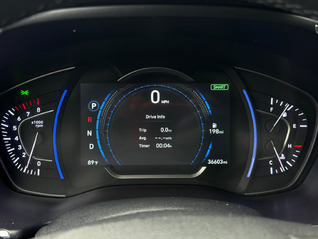 Used 2020 Hyundai Santa Fe Limited AWD/4WD image 24