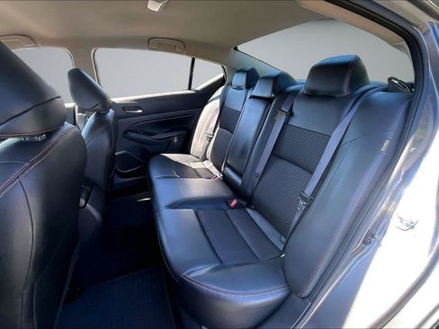 Used 2024 Nissan Altima 2.5 SR FWD image 21