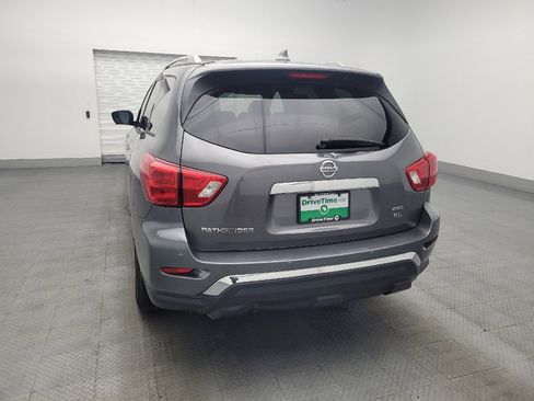 Used 2020 Nissan Pathfinder SL image 6