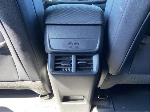 Used 2026 Chevrolet Equinox RS w/ Safety and Technology Package AWD/4WD image 13