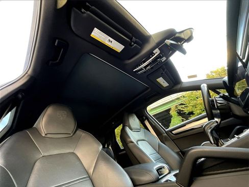 Certified 2023 Porsche Cayenne S Platinum image 27