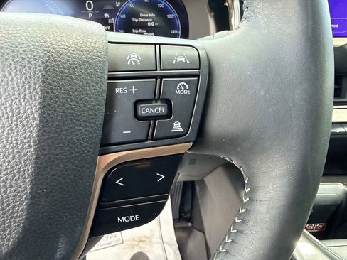 Used 2025 Toyota Crown Nightshade AWD/4WD image 27