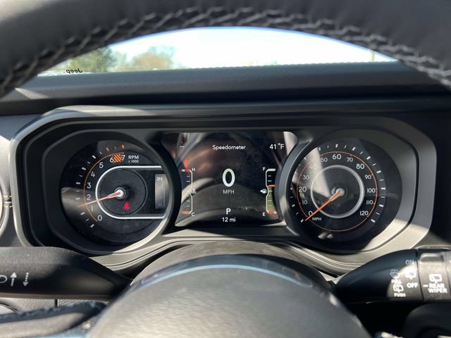 New 2026 Jeep Wrangler Unlimited Sahara w/ Whitecap Package AWD/4WD image 12