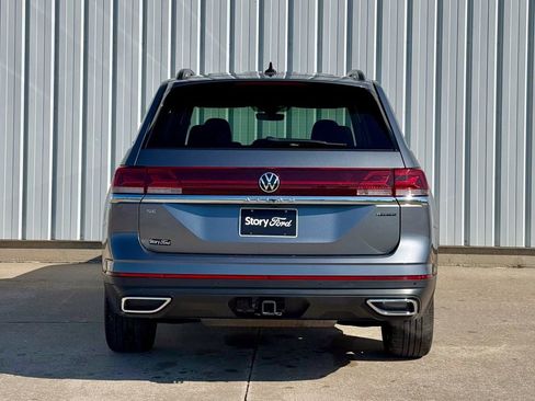 Used 2025 Volkswagen Atlas SE image 5