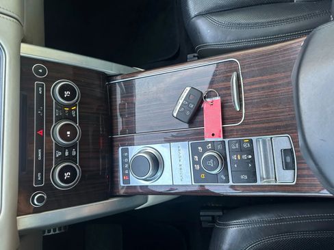 Used 2014 Land Rover Range Rover Long Wheelbase Autobiography image 42