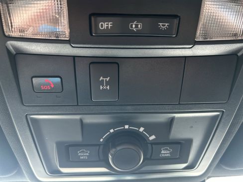 Used 2023 Toyota Tacoma TRD Off-Road image 28