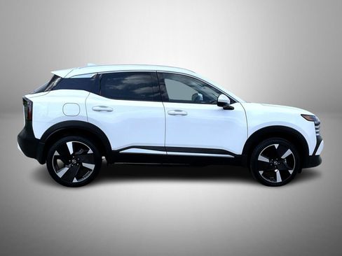 Certified 2025 Nissan Kicks SR AWD/4WD image 4