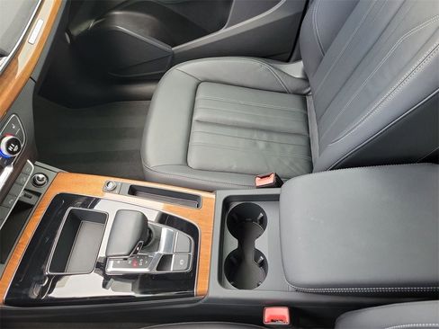 Used 2023 Audi Q5 2.0T Premium w/ Convenience Package image 21