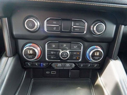 Used 2021 GMC Yukon AT4 w/ AT4 Premium Plus Package AWD/4WD image 34