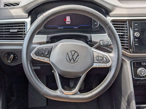 Used 2021 Volkswagen Atlas Cross Sport SEL Premium image 11