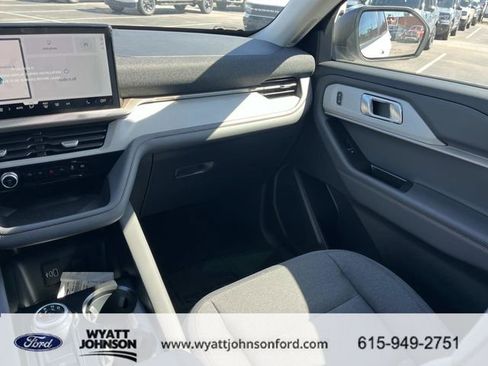 New 2026 Ford Explorer Active image 14