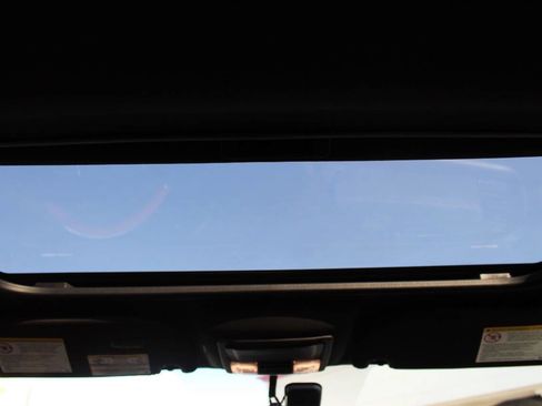 Used 2017 Lincoln Navigator Select image 20