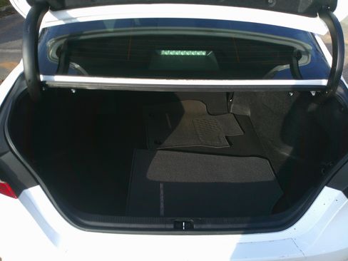 Used 2019 Toyota Camry SE image 31