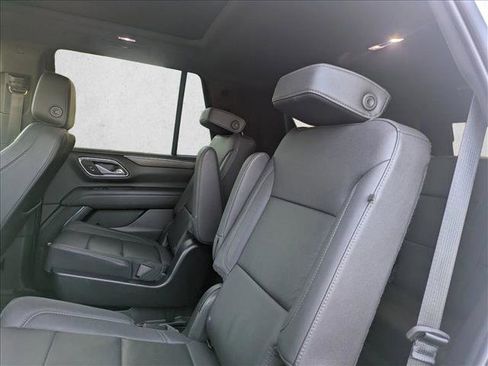 Used 2023 Chevrolet Tahoe LT w/ Luxury Package image 15