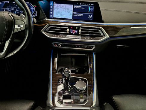 Used 2021 BMW X5 xDrive45e w/ Premium Package image 13