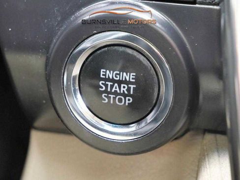 Used 2014 Toyota Camry XLE image 27