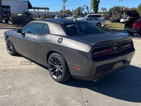 Used 2020 Dodge Challenger R/T w/ T/A Package image 6