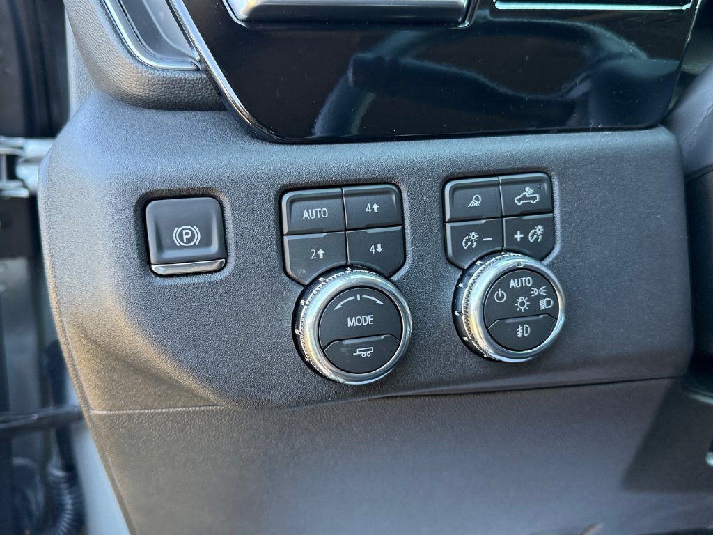 Used 2026 GMC Sierra 3500 SLT w/ SLT Premium Package AWD/4WD image 19