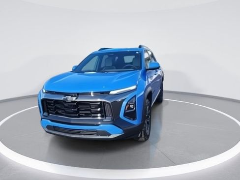 New 2026 Chevrolet Equinox ACTIV image 3