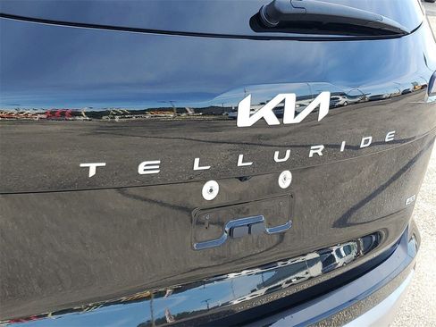 Used 2024 Kia Telluride SX image 29
