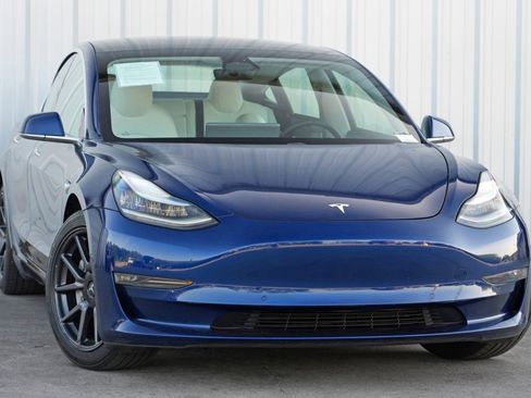 Used 2019 Tesla Model 3 Long Range image 2