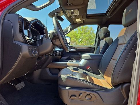 Used 2024 Chevrolet Silverado 3500 High Country w/ High Country Premium Package AWD/4WD image 24