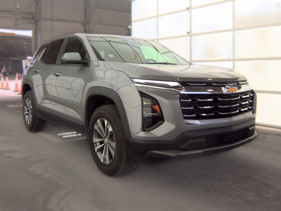 Used 2025 Chevrolet Equinox LT FWD image 4