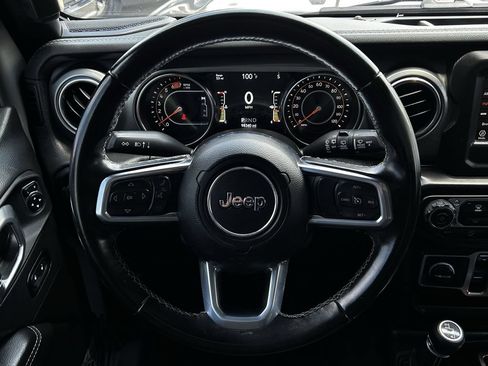 Used 2021 Jeep Wrangler Unlimited Sahara AWD/4WD image 12