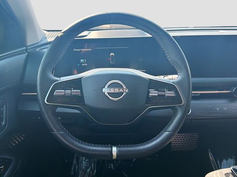 Used 2024 Nissan Ariya AWD image 18
