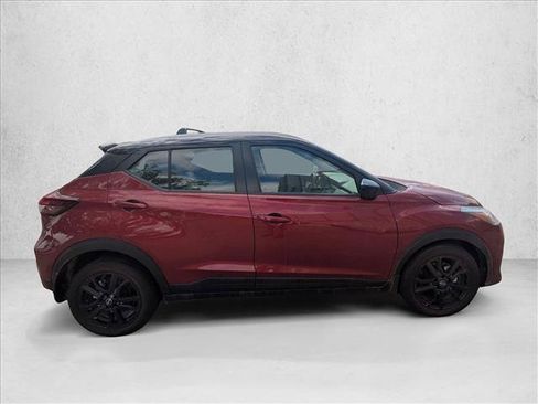 Used 2024 Nissan Kicks SV w/ Interior Electronics Package FWD image 4